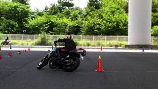 第１６１回　へなちょこライダー走行会１１　おおちゃんのコース計測中にかま君転倒！