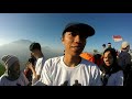 Sepasang pendaki di GUNUNG ANDONG 1726 MDPL (spot senja dan pagi terEPIC)