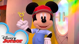 Mickey's New House 🏠 | Mickey Mornings | Mickey Mouse Mixed-Up Adventures | @disneyjunior