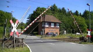 Spoorwegovergang Velpe (D) // Railroad crossing // Bahnübergang