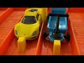 diecast drag racing hot wheels vs tomica