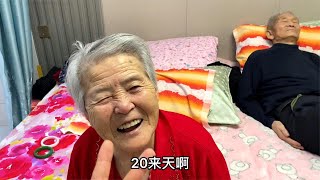 重孙子还有20多天出生了，85岁老太太高兴坏了，听听她是咋说的？