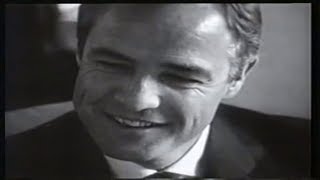 Marlon Brando is flirting with a journalist - Morituri rare interview, around 1965