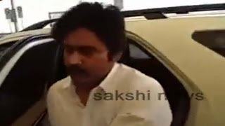 Pawan Kalyan wears Dhoti To Meet Chandrababu Naidu