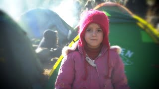 Дети-беженцы на границе с Польшей || Refugee children on the Poland border