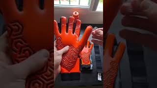 Unboxing New @T1TAN do you like it ? 😍😳gloves