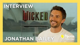 Jonathan Bailey's chemistry with EVERYONE | Popcorn Podcast