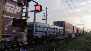 JR貨物 EF210-151牽引 1057レ貨物列車 河瀬～稲枝間を通過【UM20A 朝日工業積載！】