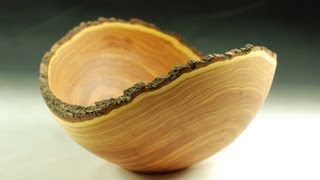 Finish-turning a Natural Edge Chinaberry Bowl