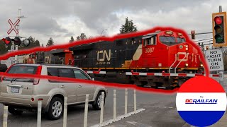 New signals | Railroad Crossing | 113b Avenue, Maple Ridge, BC | Video 2