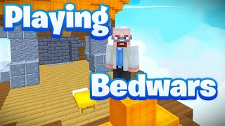 Playing Bedwars with a Dwarf again (With StarzuLol)