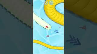 WORMHUNT॥ GAINTSLITHER॥TOP/01 #wormsgaming #worms #wormszone #wormhunt #snakegame #ytshorts #shorts