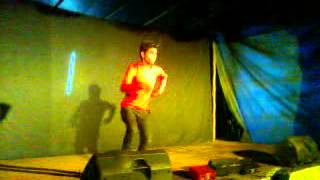 EK FREEKY dance by jithesh east kodaly,song poi varava frm the movie thuppakki