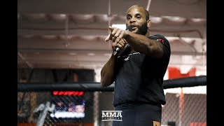 UFC 214: Daniel Cormier Wins Over Crowd With Speech at Workouts - MMA Fighting