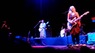 Warpaint - Keep It Healthy (Moscow 12.11.13)