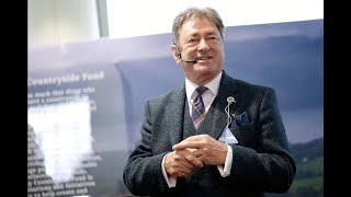 Alan Titchmarsh issues three word warning about gardening trend despite popular belief