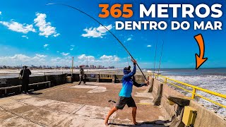 Pescando com ANZOL E ISCA GRANDE no alto de uma PLATAFORMA DE PESCA