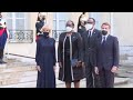 Reba uburyo Perezida KAGAME na Madame Jeanette KAGAME bakiriwe I Paris mu bufaransa.