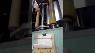 Semi-automatic aluminum foil rewinding machine