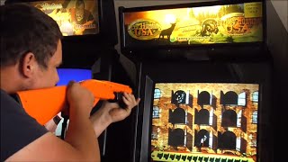 Playing A Deer \u0026 Turkey Hunting  2in1  Arcade Game - With A Special Guest