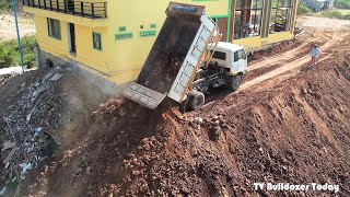 Step2-  KOMATSU Mini Dozer D20P Pushing And Clearing Soil With Dump Truck 5Ton Dumping Soil