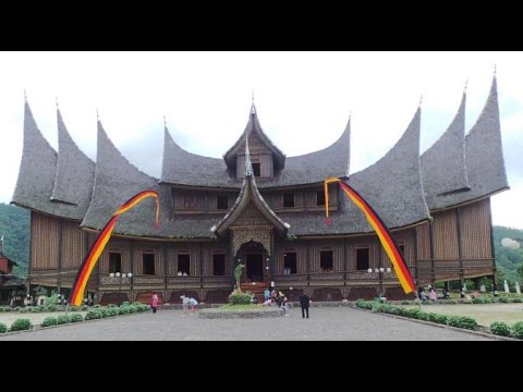 Istano Basa Pagaruyung Istano Basa Pagaruyung