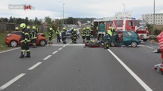 Tödlicher Frontalcrash zweier Autos auf Wiener Straße in Asten