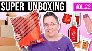 SUPER UNBOXING