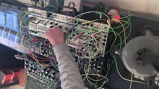 Modular Instruo Harmonaig, DFAM, Boss Bow Tie, Intellijel Metropolis, Mimeophon