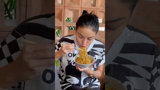 Lahapppp!! Mie ayam Jossssss #nikitamirzani #nikitadoyanmakan #youtubeshorts