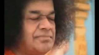 Sundararupaya By Neelam Dharan (Sathya Sai Baba darshan video)