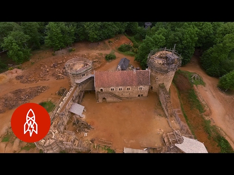 Building a Medieval Castle in Modern Times Building a Medieval Castle in Modern Times