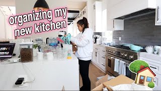 organizing my new kitchen + kitchen tour!!