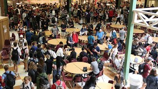 Cafeteria staff manages Flex Time rush