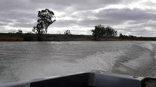 BLASTING ALONG THE MIGHTY MURRAY RIVER