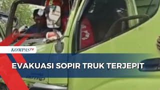 Petugas Damkar Evakuasi Sopir Truk Terjepit Usai Menabrak Pohon di Kawasan Cilangkap