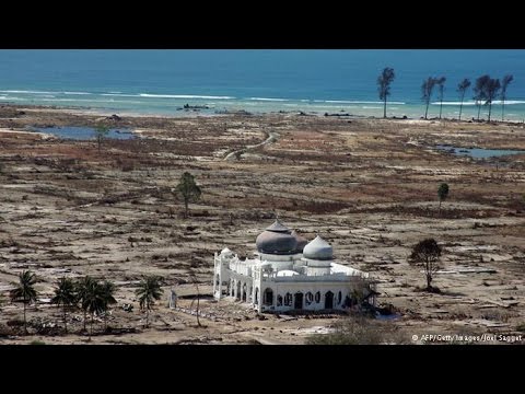 Mengenang 12 Tahun Tragedi Tsunami Aceh 26 Desember 2016 - YouTube