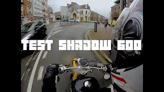 #Essai - Honda Shadow 600 - une moto attachante! [EN subs]