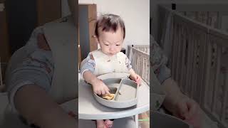 見て😂やりたい放題離乳食🍽 #双子 #双子男子 #双子育児 #twinsbaby #twins #赤ちゃんのいる生活 #双子の赤ちゃん #可愛い赤ちゃん #育児 #離乳食