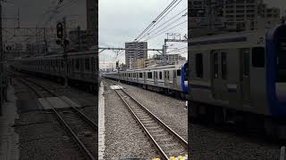 【新ホームから撮影‼︎】JR横須賀線､武蔵小杉駅に到着するE235系　#Shorts