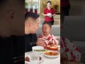 baby playing with dad is so funny 😂 お父さんが食べ物を盗んだときの赤ちゃんの反応 ❤❤❤