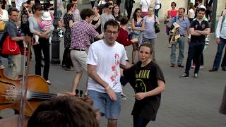 Táncház Napja flashmob Deák tér Hungarian street-folkdance