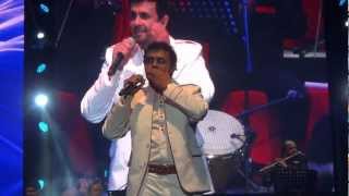 Sonu Nigam sings Main Shaayar To Nahin (Bobby) mixed with Main Agar Kahoon (OSO) - Live in Dubai