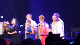 Producers, Directors and Cast of Frozen sing Let It Go Live at D23
