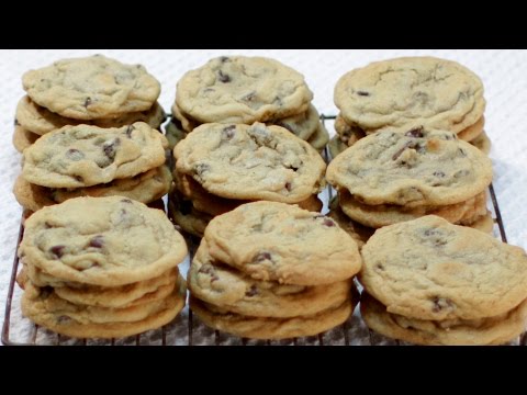 How to Make Chocolate Chip Cookies - Easy Soft Chewy Chocolate Chip Cookie Recipe How to Make Chocolate Chip Cookies - Easy Soft Chewy Chocolate Chip Cookie Recipe