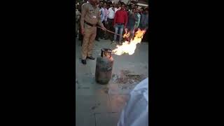 Gas Cylinder Safety Demo by professional Indian police