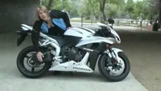 Throttle Jockey: Honda CBR 600-RR vs. Kawasaki ZX-6R