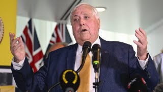 Clive Palmer offered $10 million to bankroll and rename One Nation