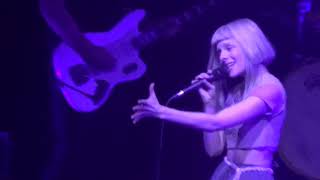 Runaway/In Bottles - AURORA Live in Chile