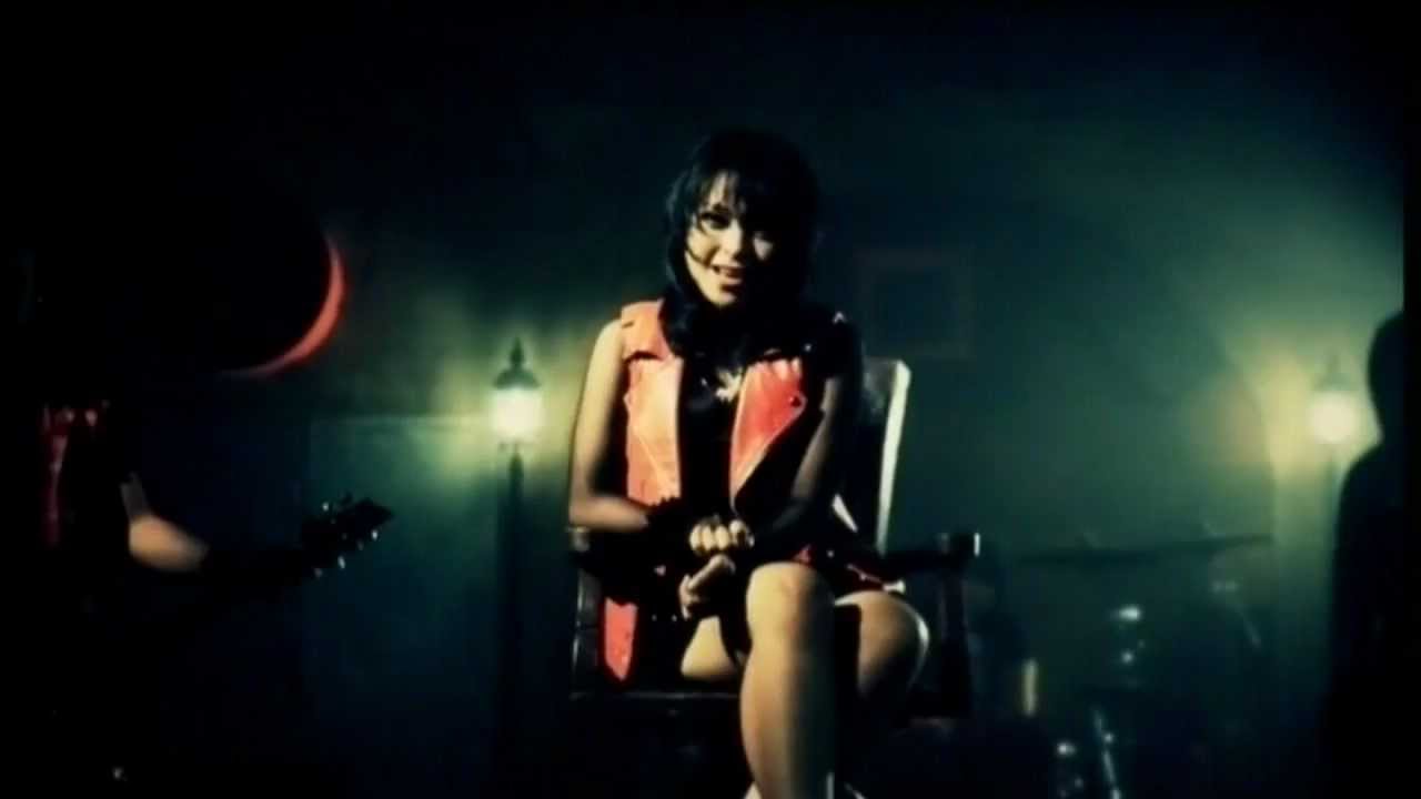 KOTAK - "Pelan-Pelan Saja" (Official Video) KOTAK - "Pelan-Pelan Saja" (Official Video)